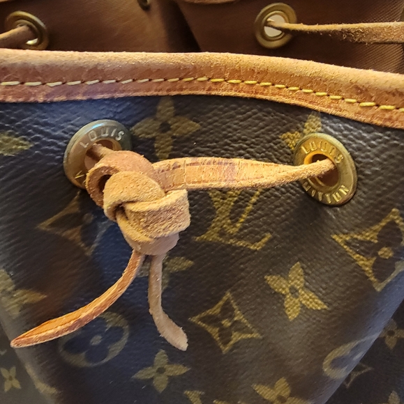Louis Vuitton Monogram Petit Noe - Picture 2 of 16